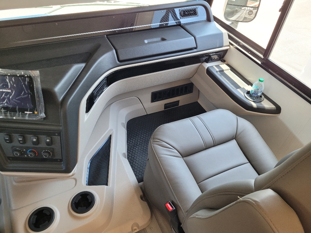2026 Entegra Coach Vision XL 34G - Image 5