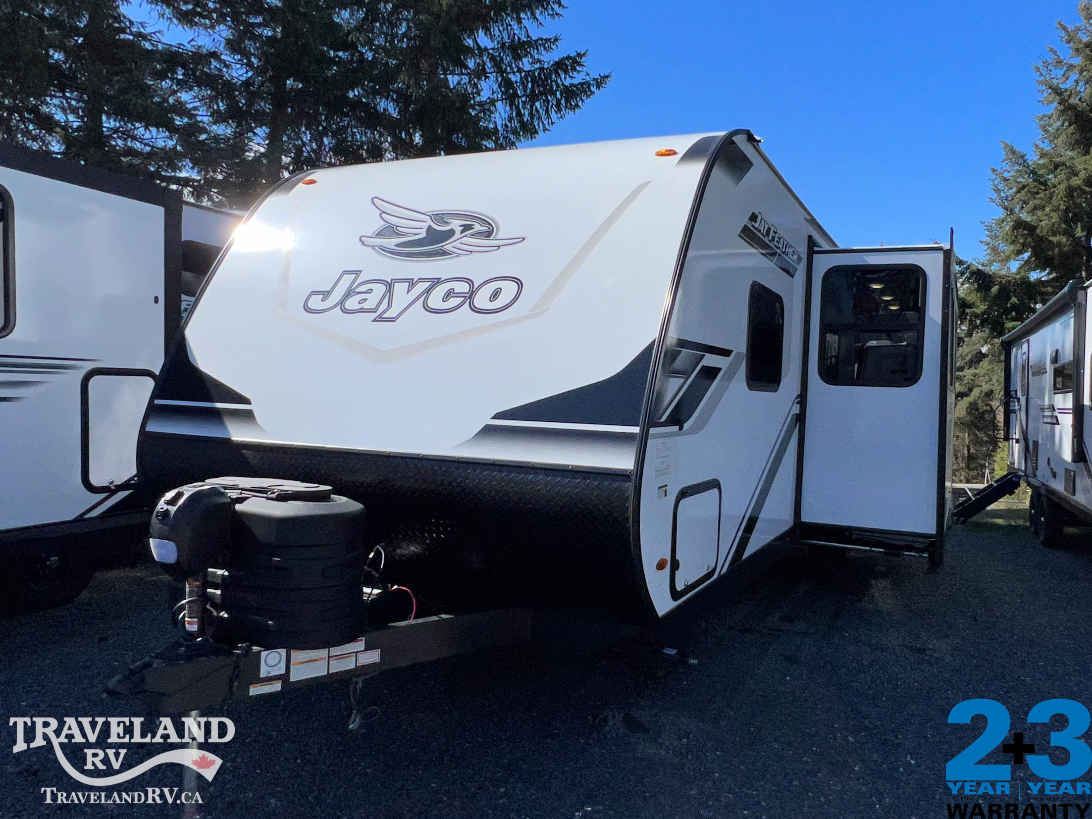 2026 JAYCO Jay Feather 26BHSL - Image 3