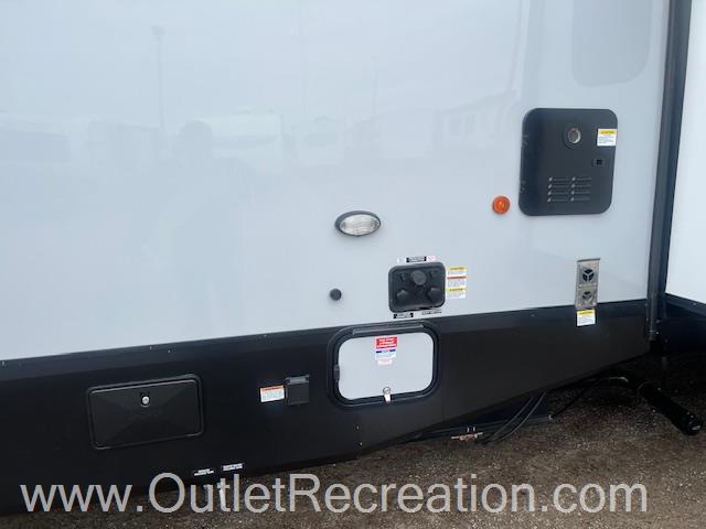 2025 CHEROKEE TIMBERWOLF 39ALBL - Image 5