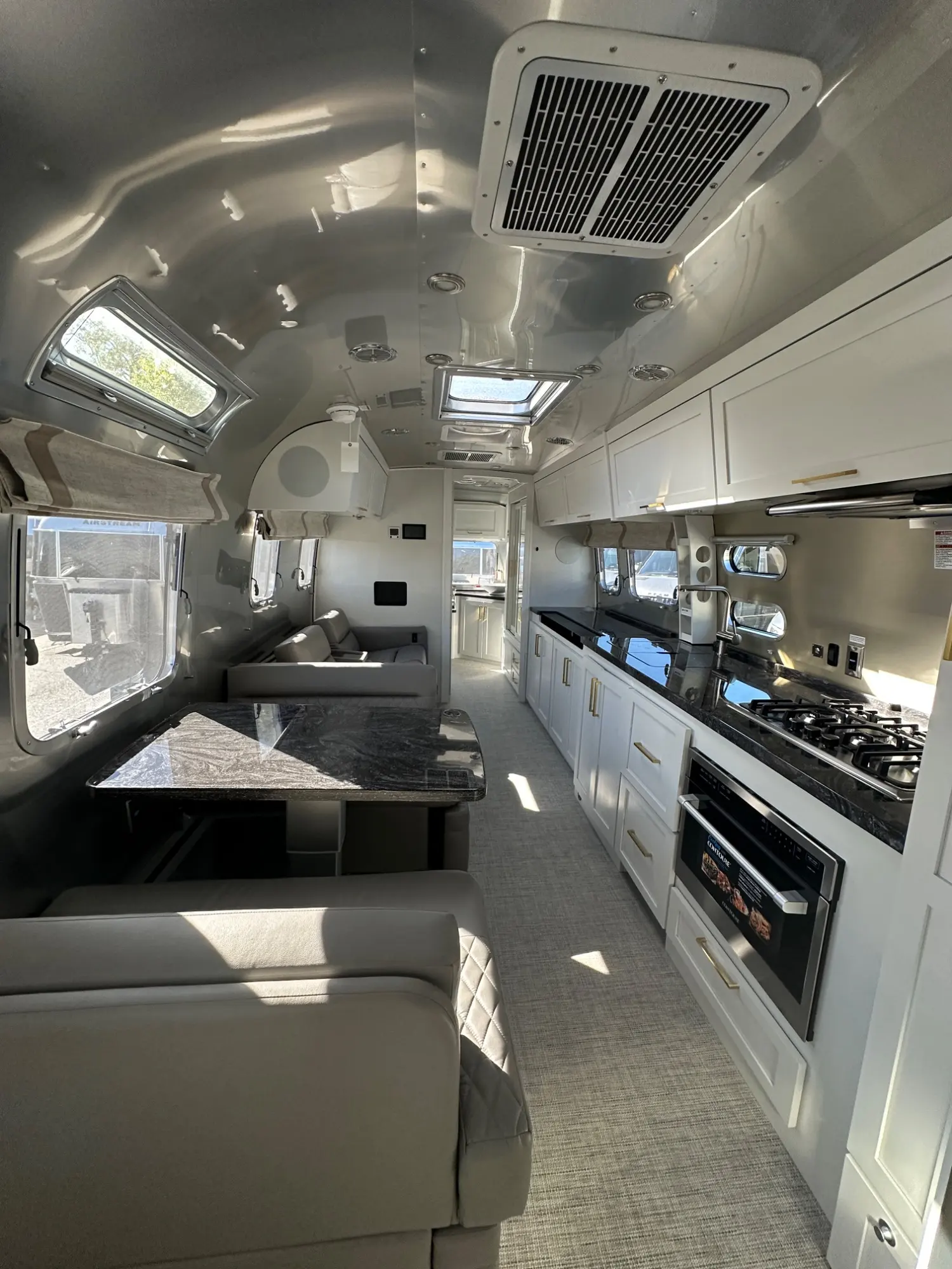 2027 Airstream Classic 33FBT - Image 5
