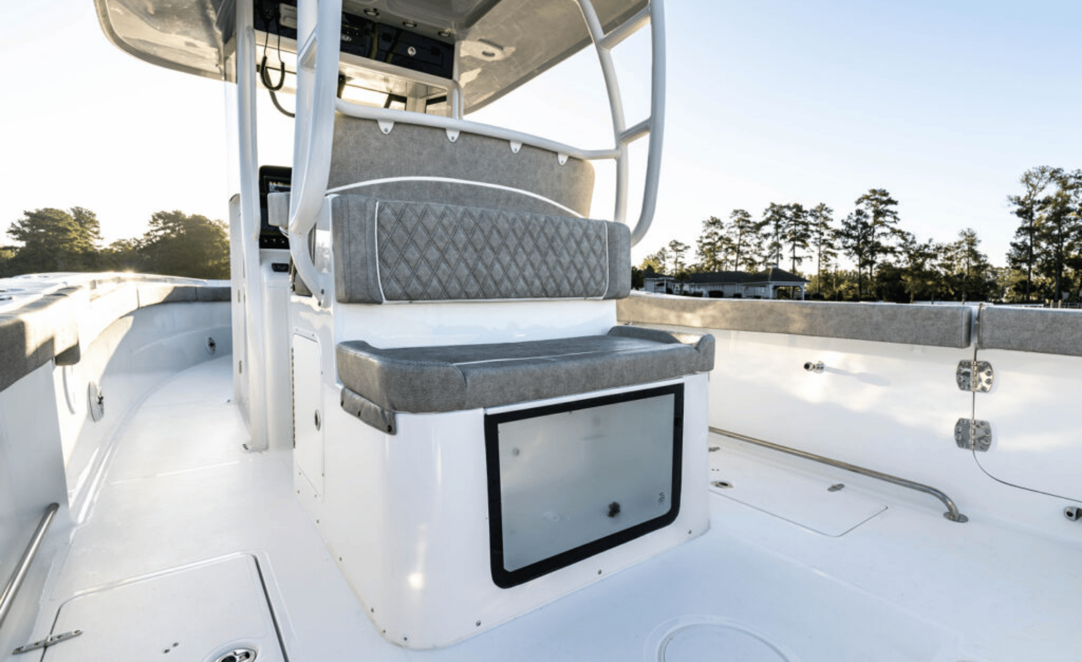 2027 Sea Hunt Ultra 305SL - Image 19