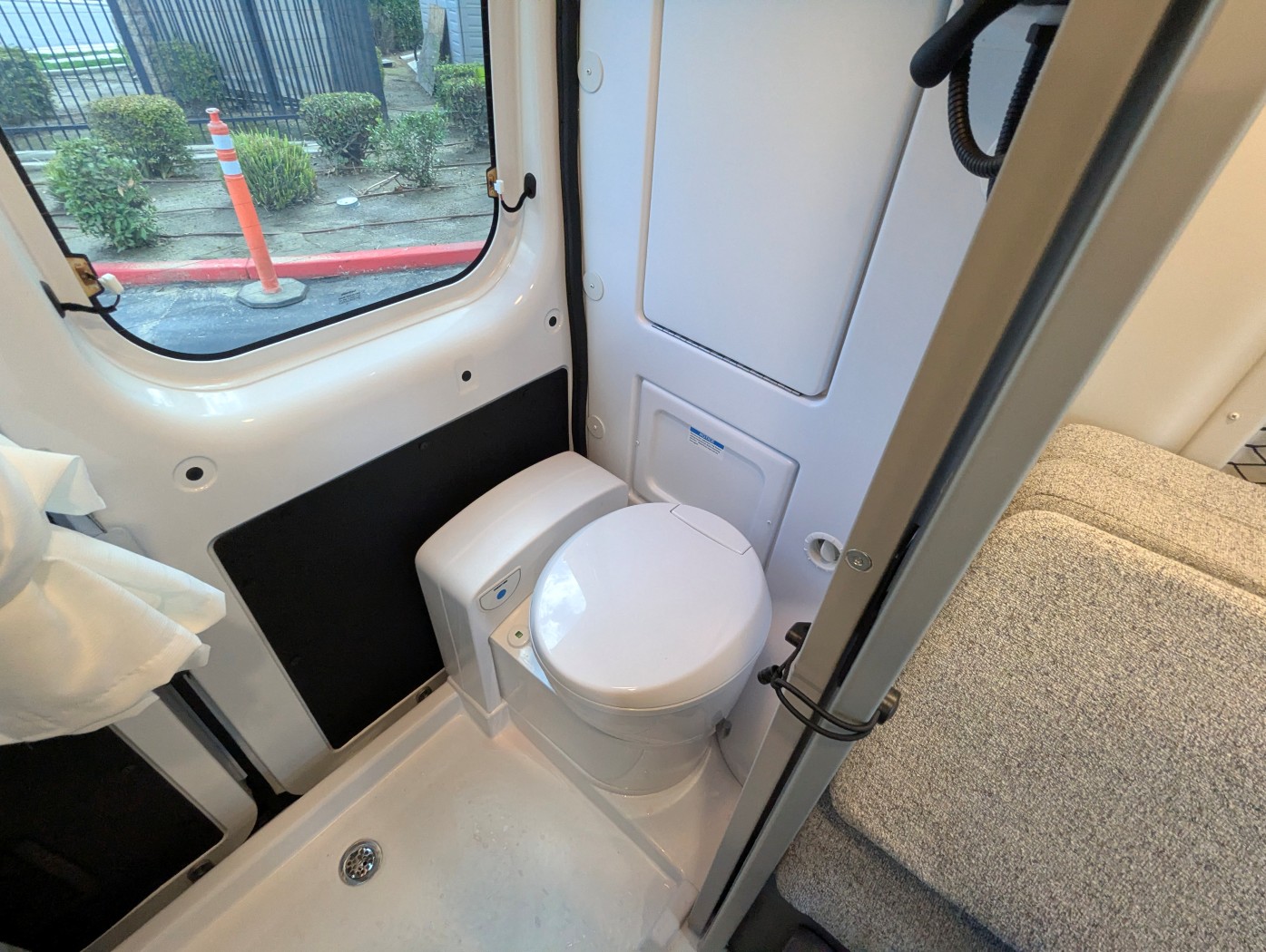 2026 Thor Motor Coach Rize 18GS - Image 21