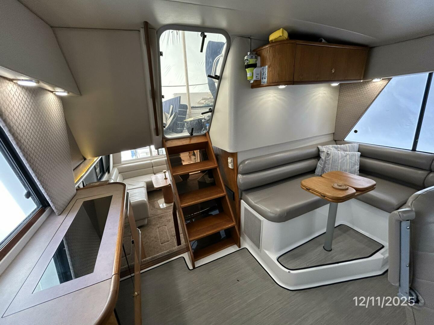 1998 Bayliner 4788 - Image 40