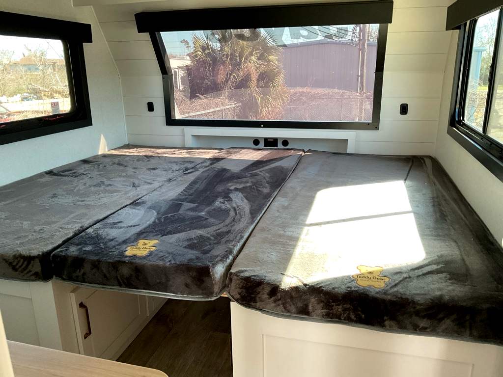 2026 JAYCO Eagle 367 TBTS - Image 29