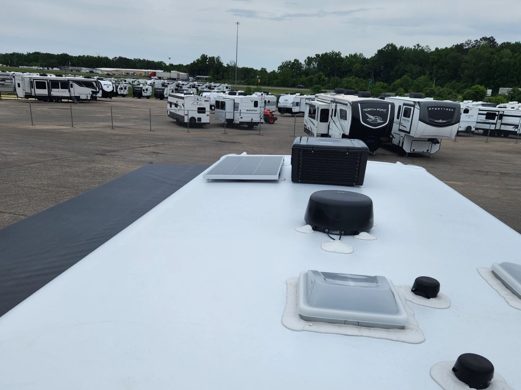 2027 ENTEGRA COACH ODYSSEY 24B - Image 5