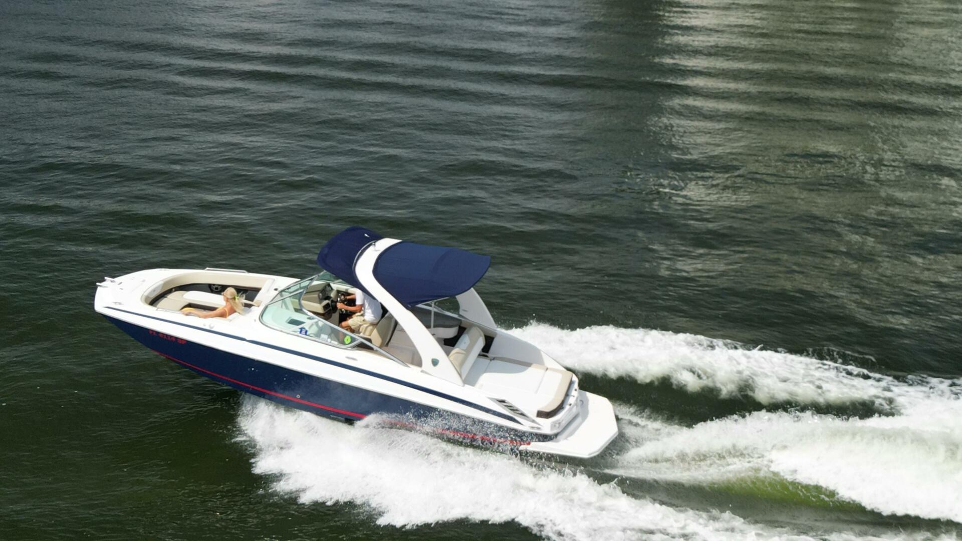 2014 Regal 2700 Bowrider - Image 9