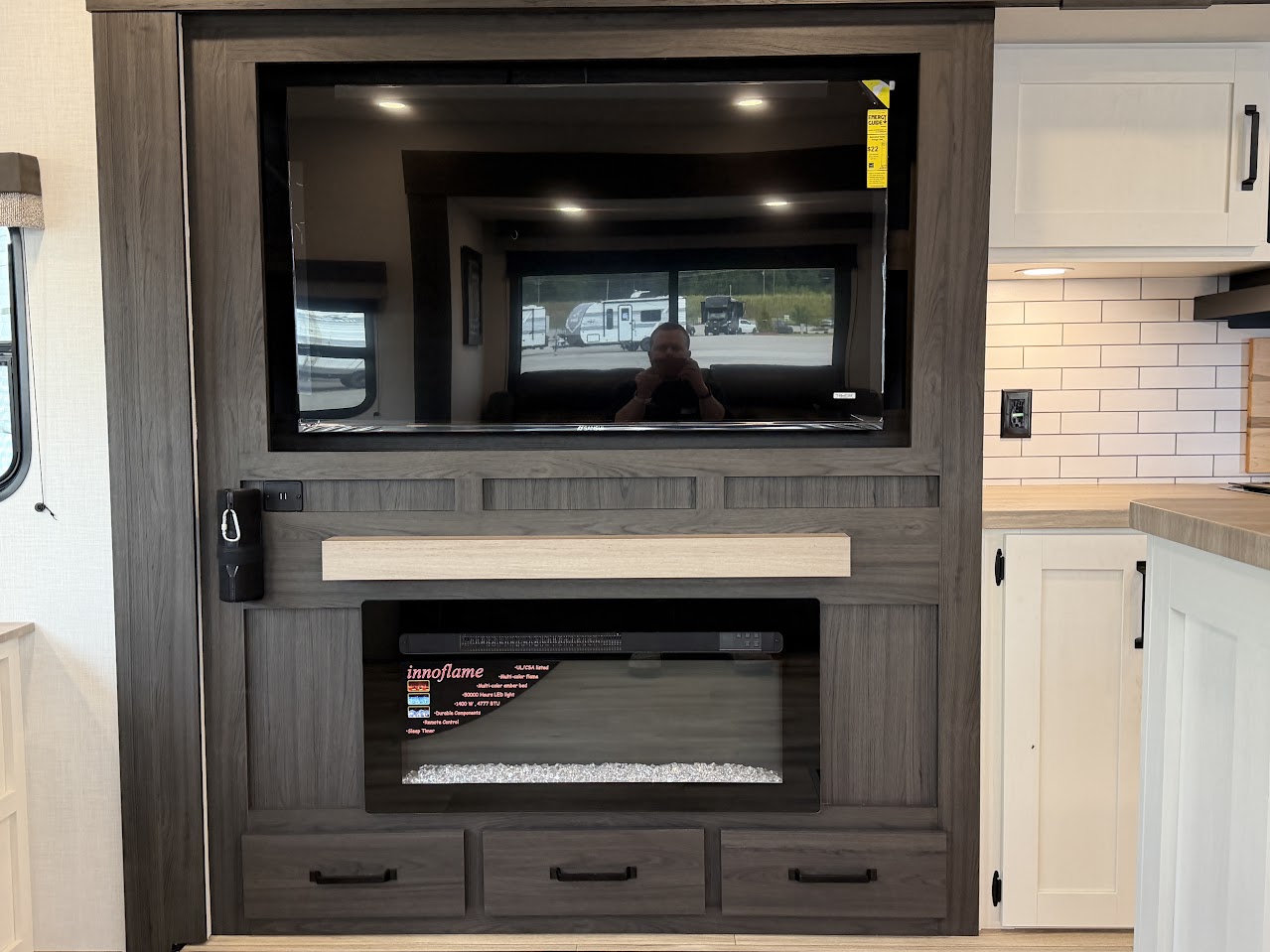 2027 VENTURE RV SIENNA 293VIK - Image 24