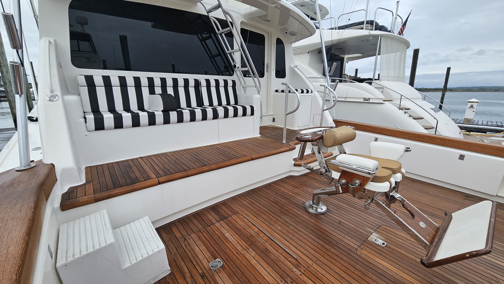 2000 Ocean Yachts 70 SUPER SPORT - Image 10