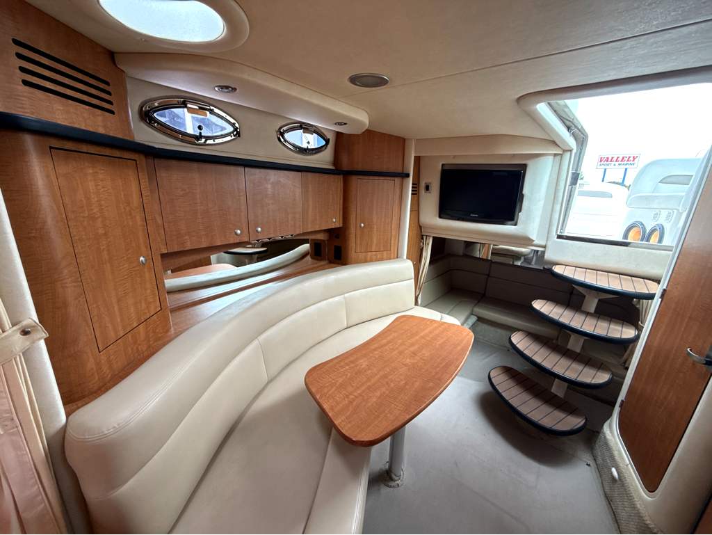 2006 Sea Ray 320 Sundancer - Image 7