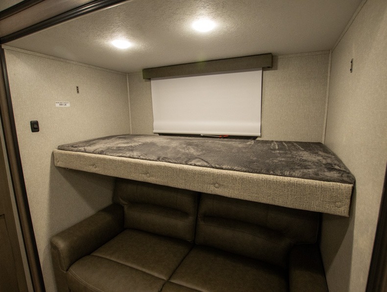 2022 Coachmen Chaparral 367BH - Image 16