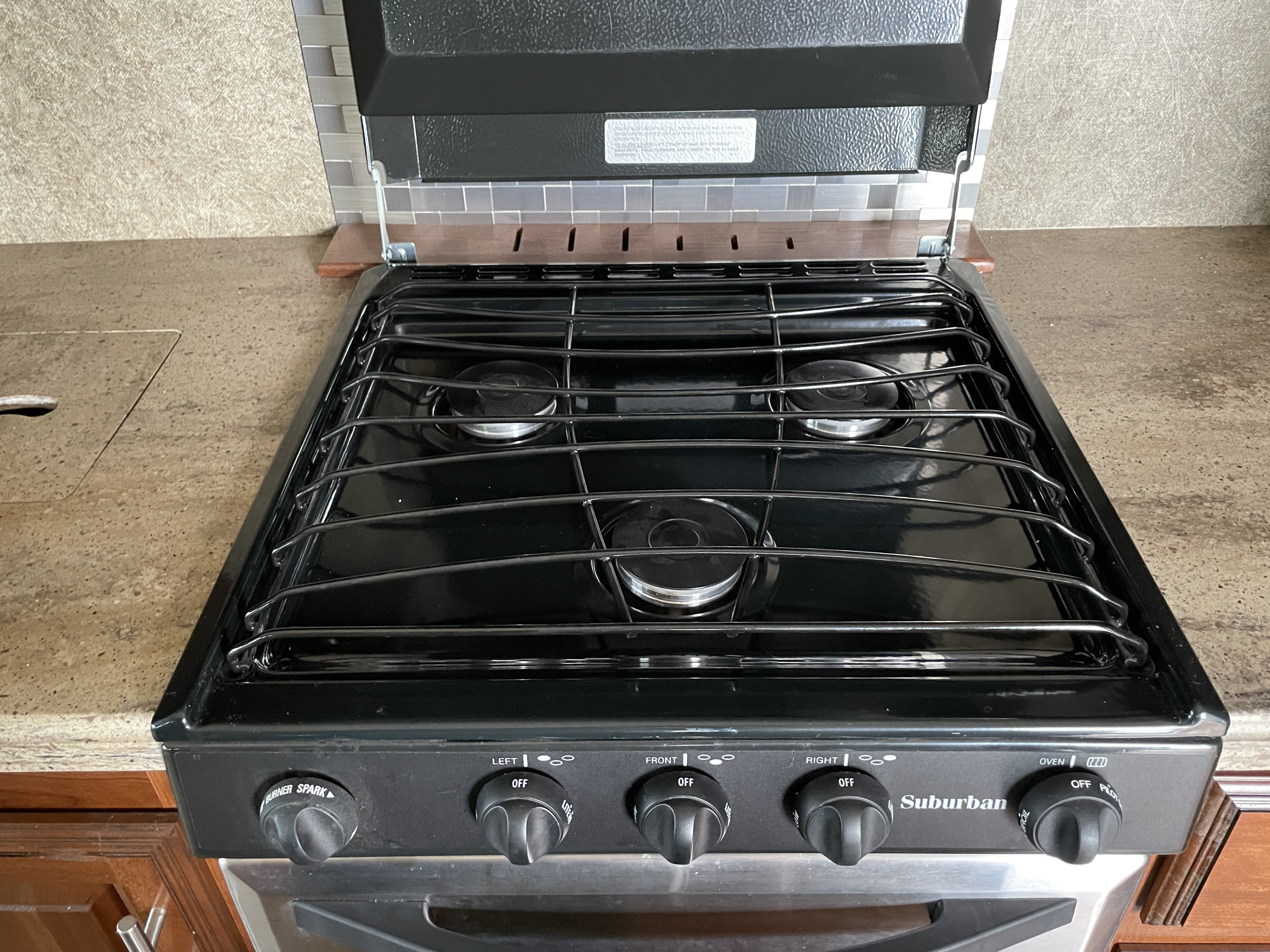 2015 Forest River Wildcat 295RSX - Image 13