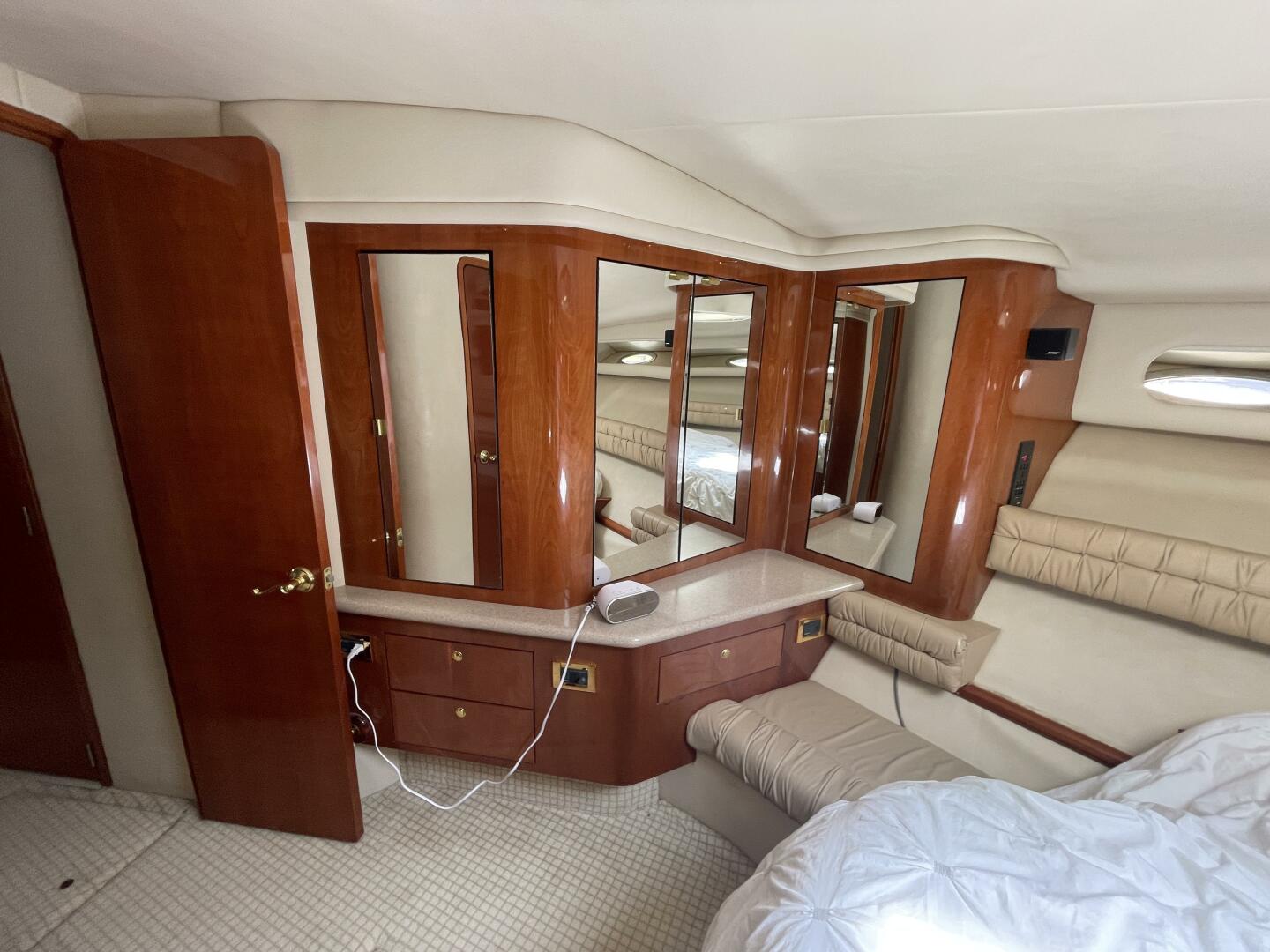 1998 Sea Ray 630 Super Sun Sport - Image 69