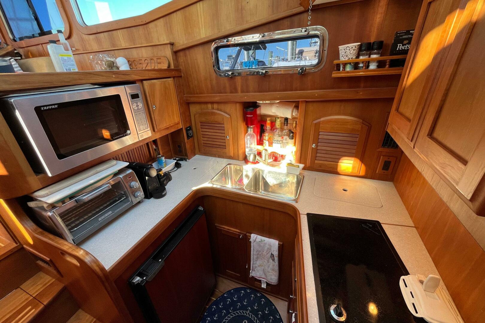 2006 Sabreline 36 Flybridge - Image 29