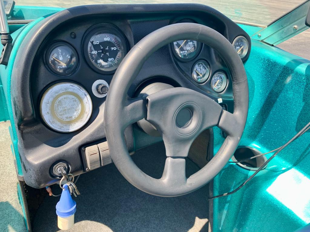 1996 TRACKER 1996 205 SPORT SF - Image 21