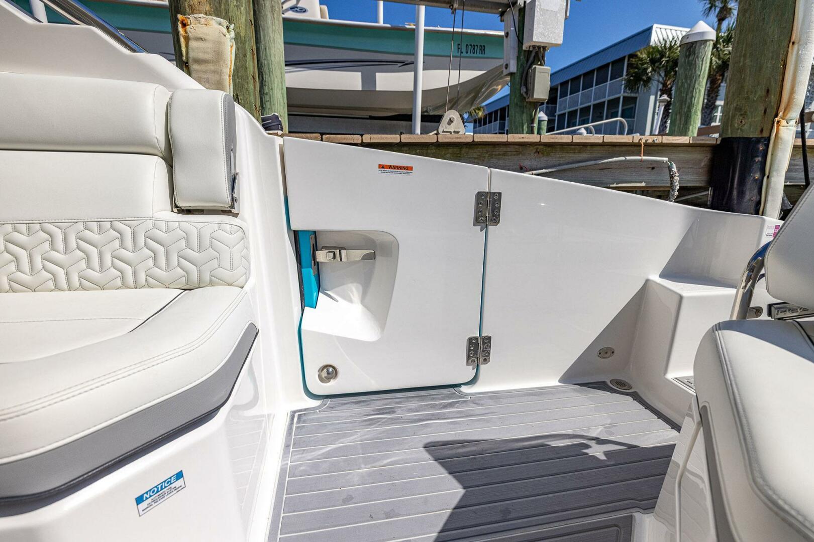 2022 Regal LX 36 - Image 55