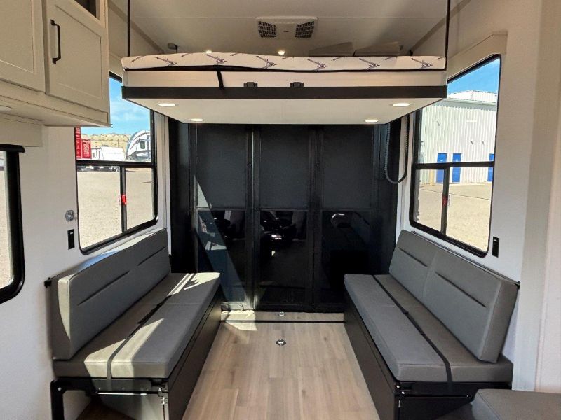 2026 Grand Design Momentum G-Class 325G - Image 11