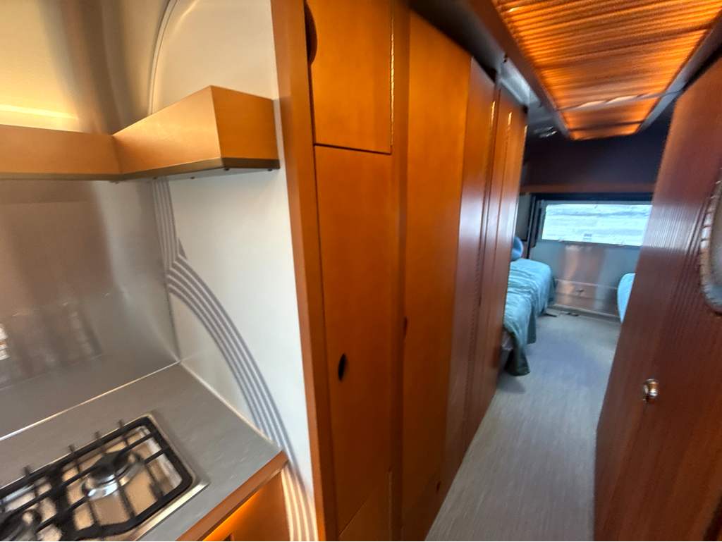 2026 AIRSTREAM FRANK LLOYD WRIGHT 28RBT - Image 20