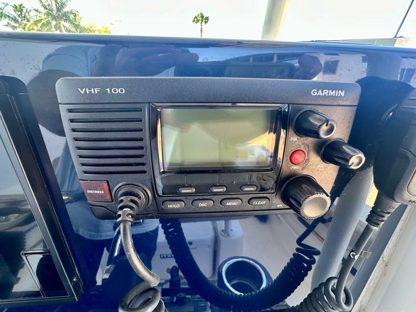 2016 PURSUIT C 238 Center Console Base - Image 40
