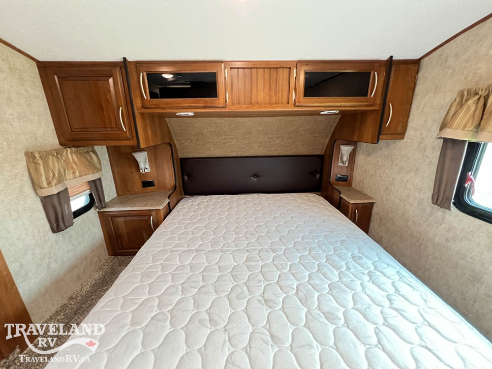 2015 Prime Time Crusader 295RST - Image 34