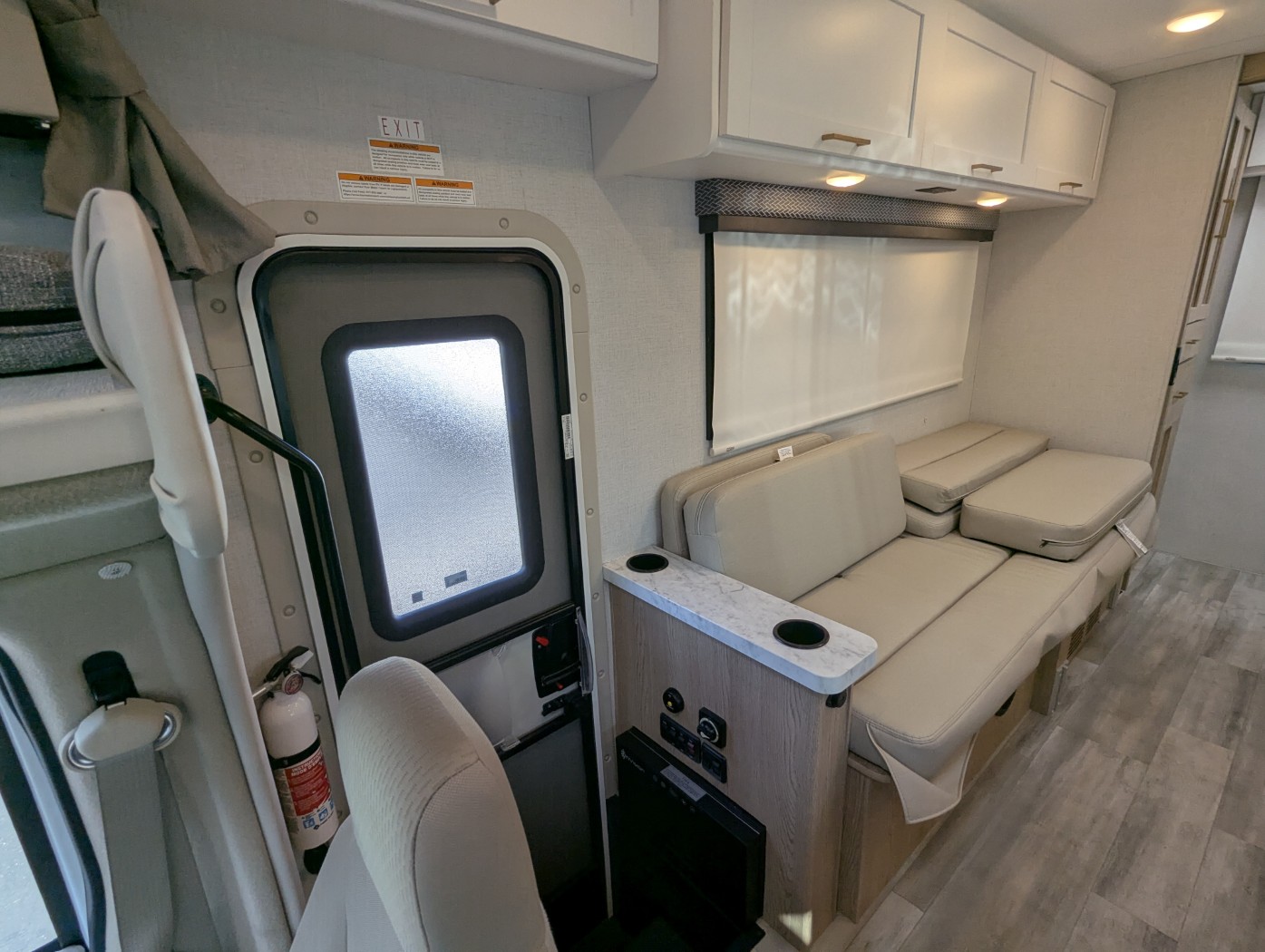 2026 Thor Motor Coach Four Winds 19X - Image 11