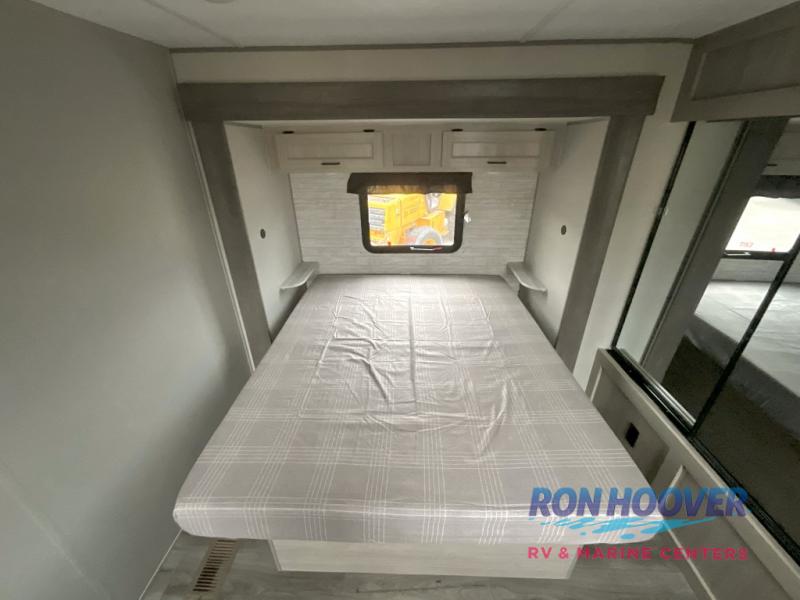 2026 COACHMEN CATALINA 343BHTSLE RHB - Image 9