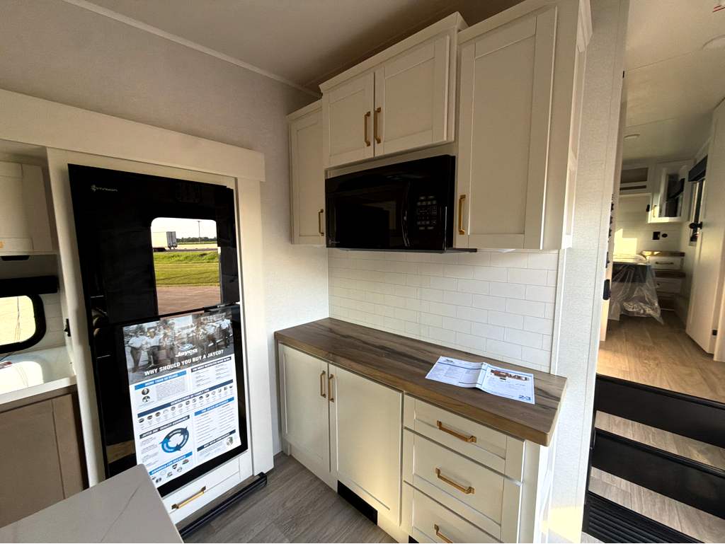 2027 JAYCO EAGLE 29RLC - Image 22
