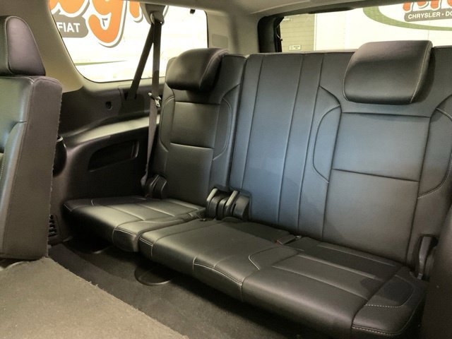 2019 Chevrolet Suburban 1500 Utility 4D LT 4WD - Image 21