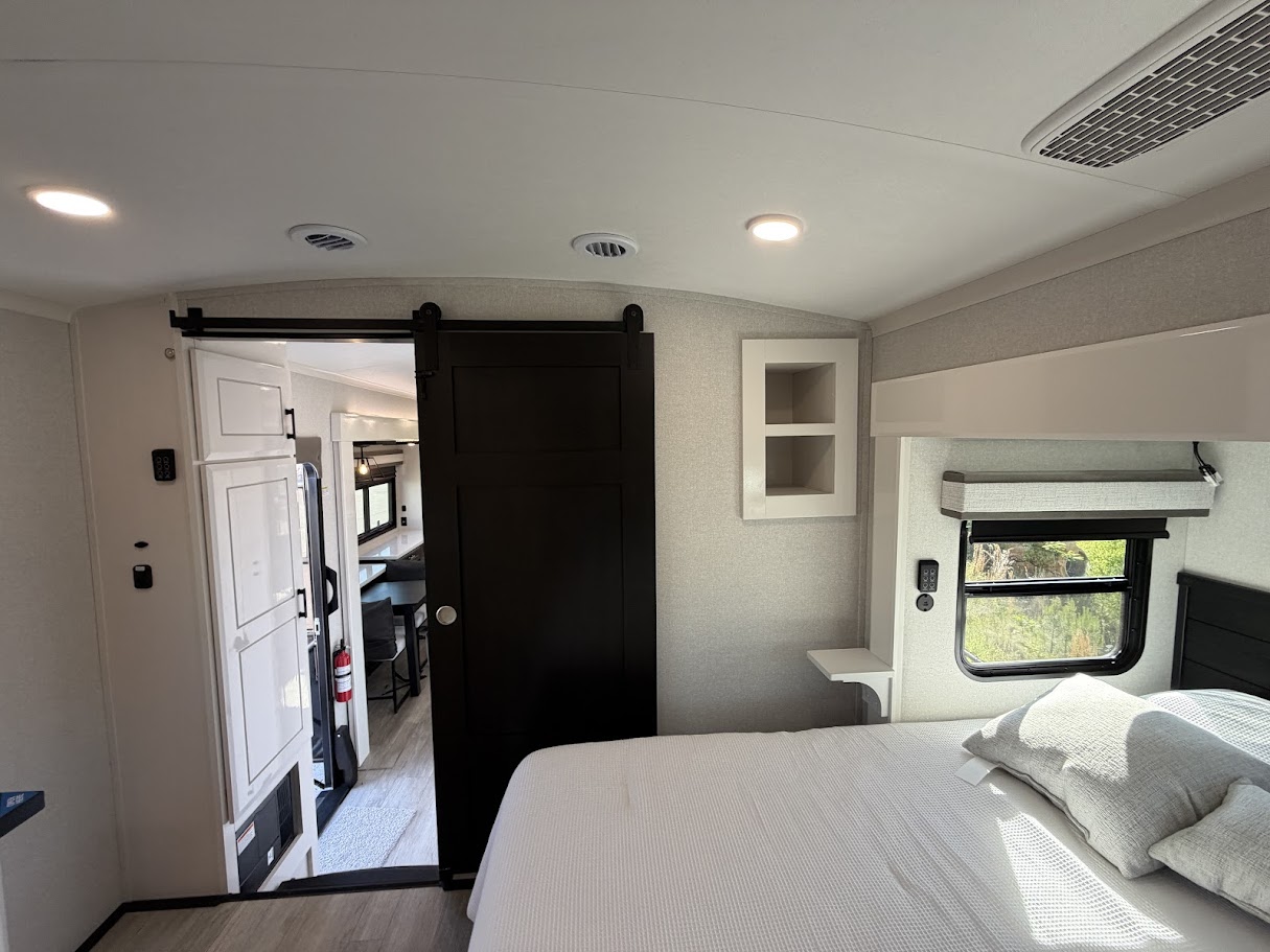 2026 JAYCO PINNACLE 38FBRK - Image 61