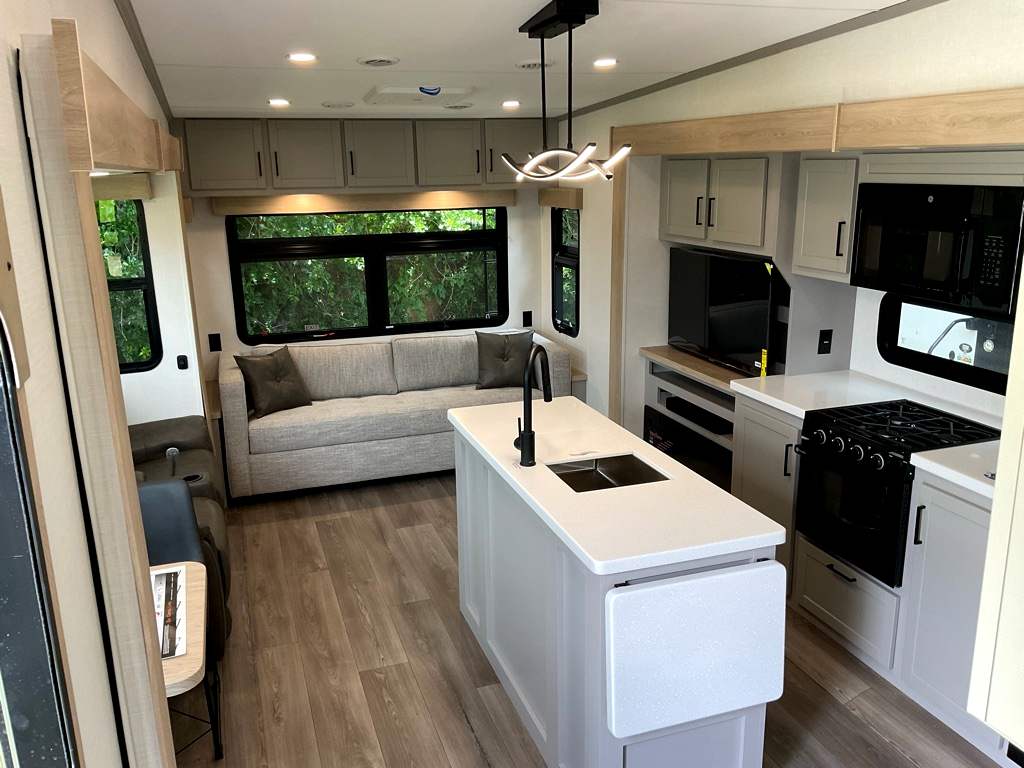 2027 KZ RIDGEWAY 31 RL - Image 5
