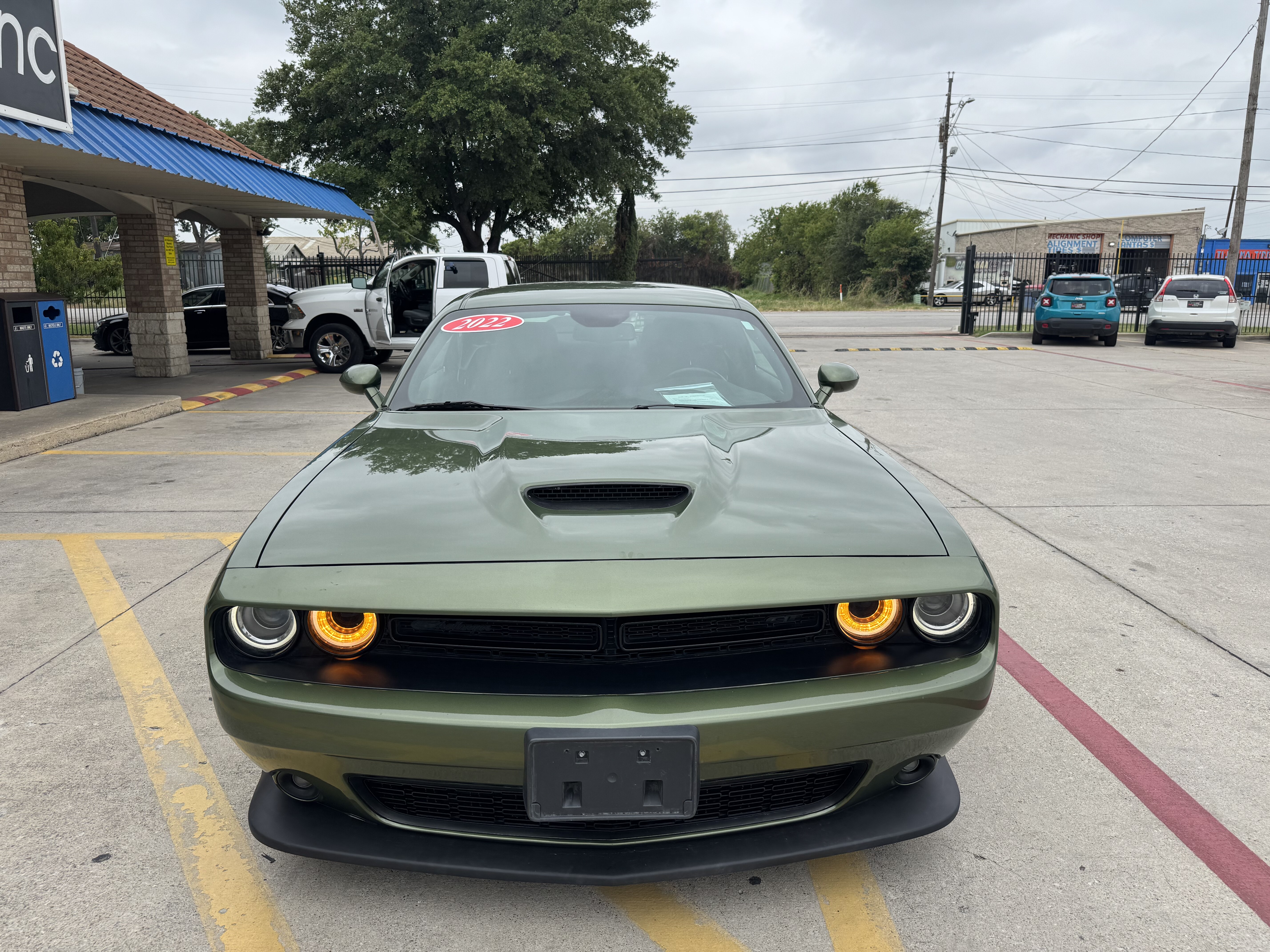 2022 Dodge CHALLENGER Coupe 2D GT - Image 11