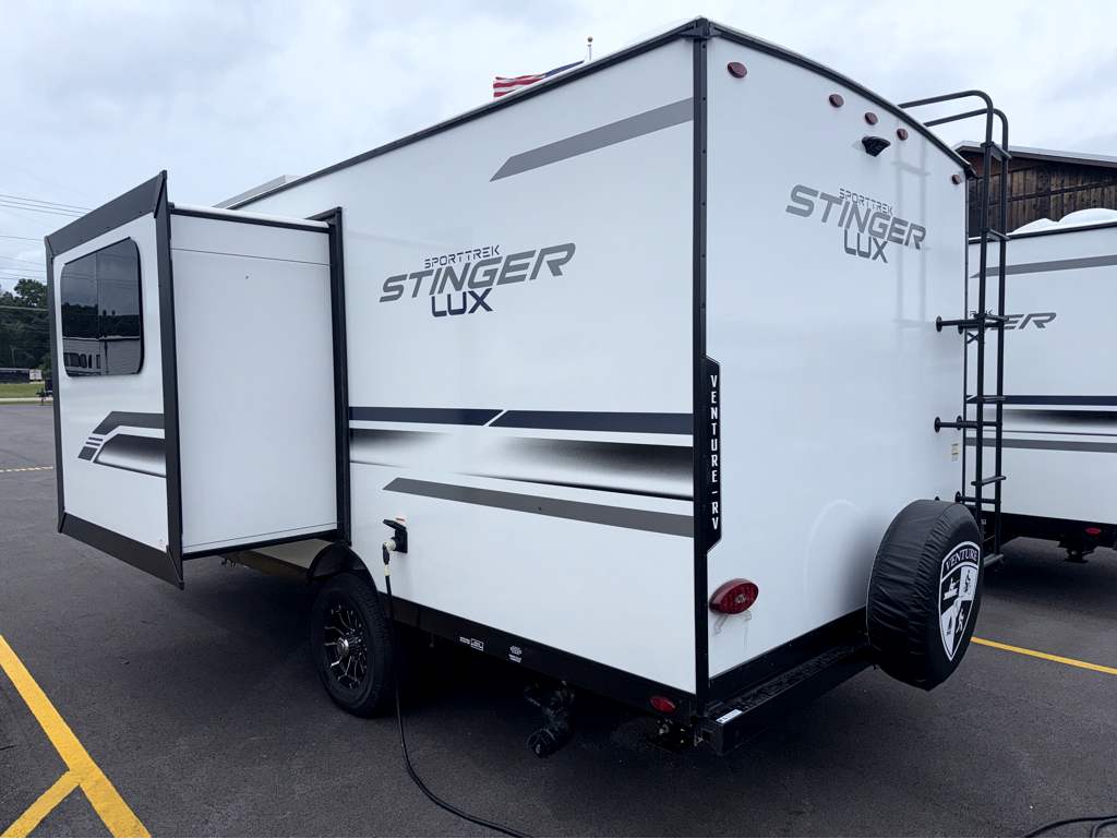 2026 VENTURE RV SPORTTREK STINGER 161VUD - Image 3