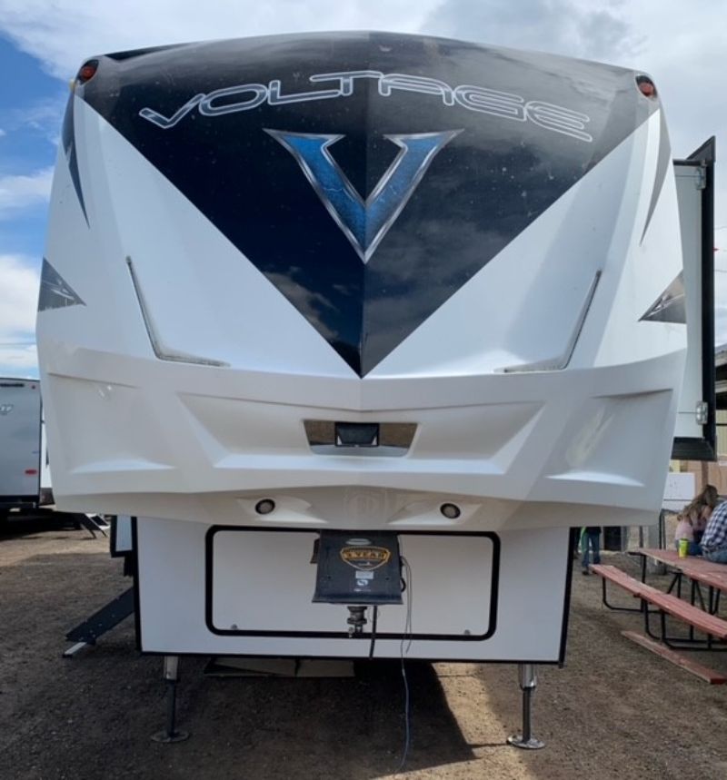 2019 Dutchmen Voltage V3655 - Image 2