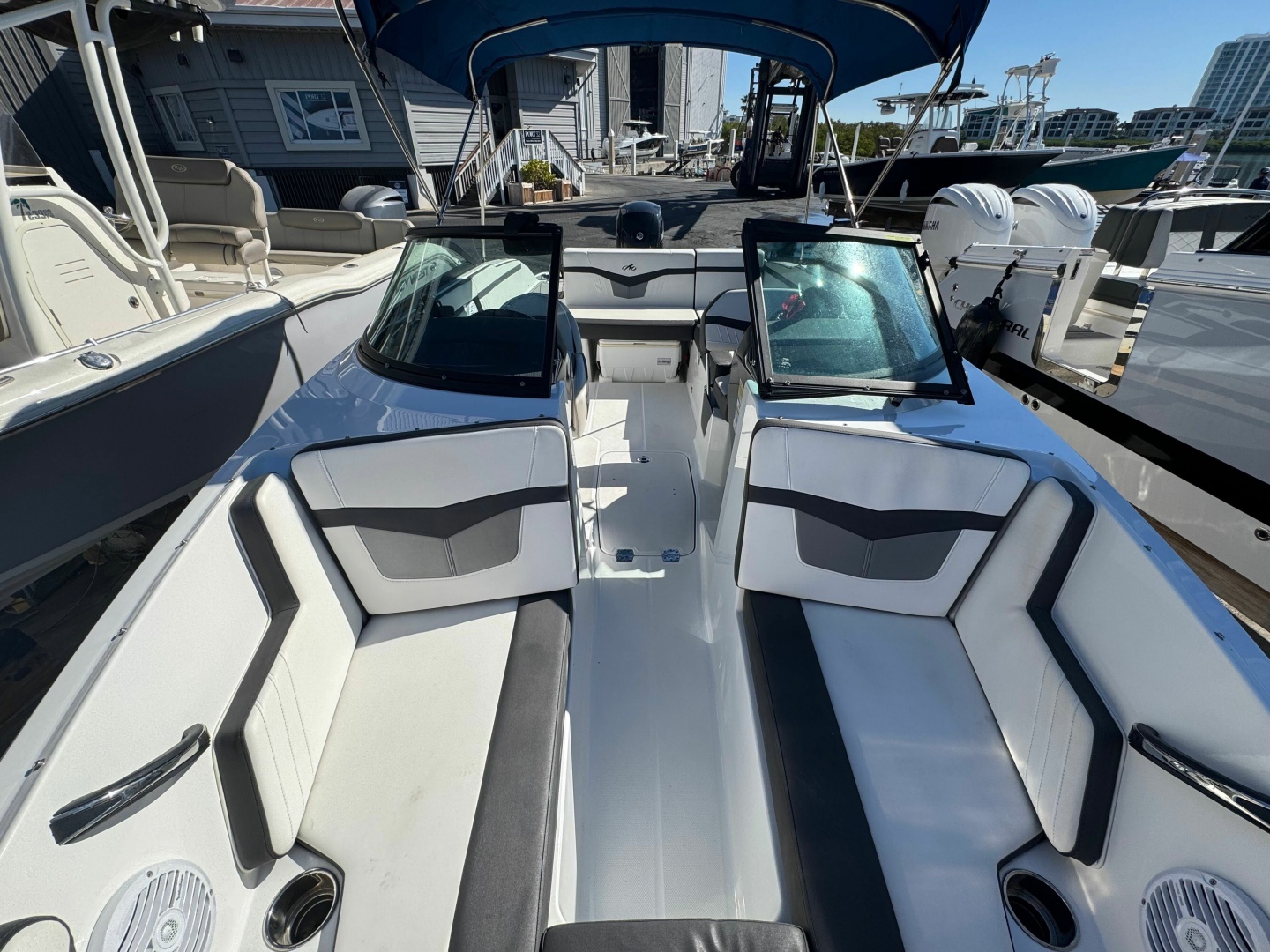 2020 Monterey M-205 - Image 29