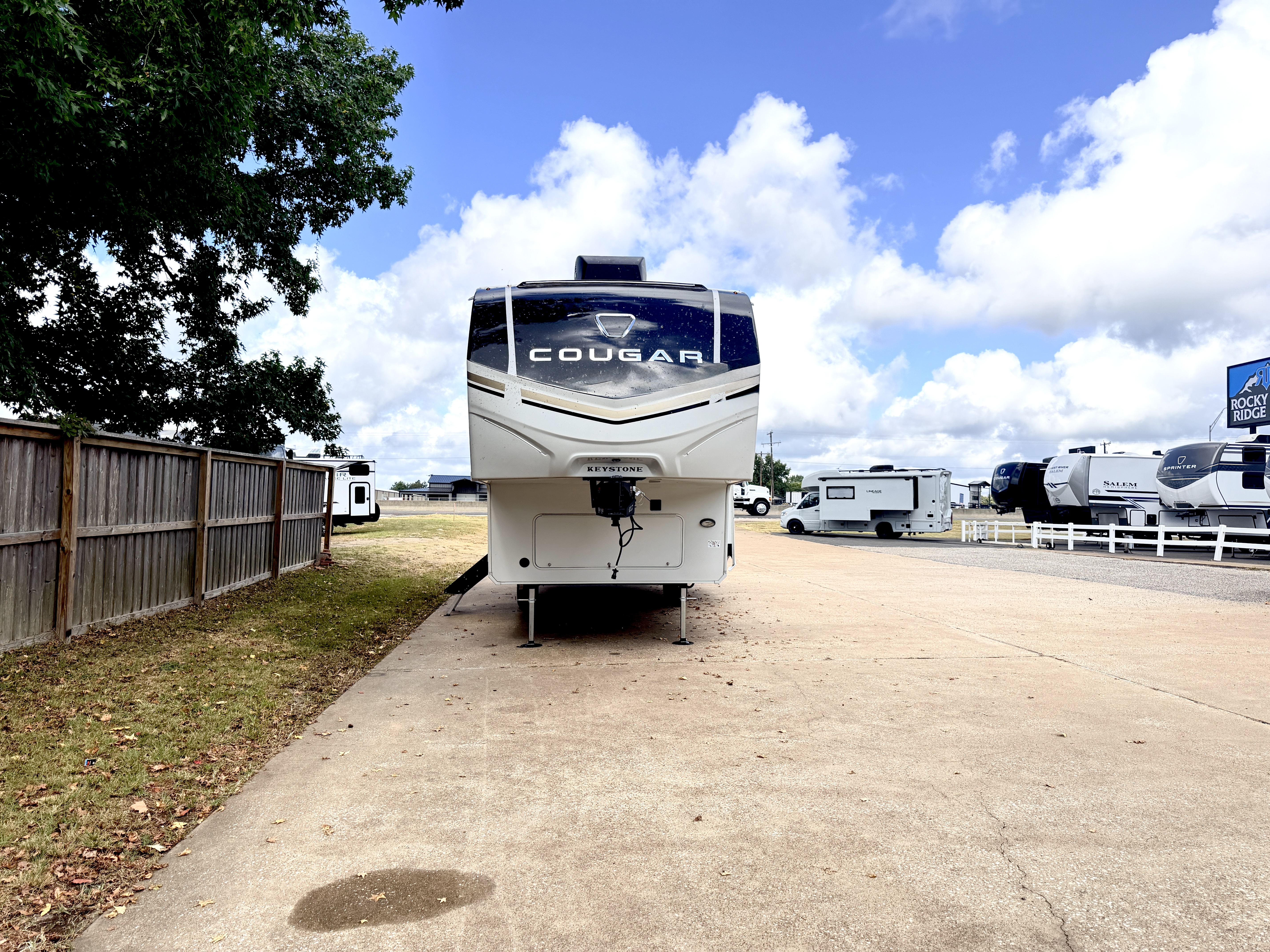 2027 Keystone Cougar Half-Ton 26RES - Image 2