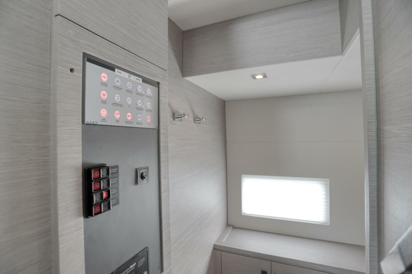 2022 Fountaine Pajot MY6 - Image 116