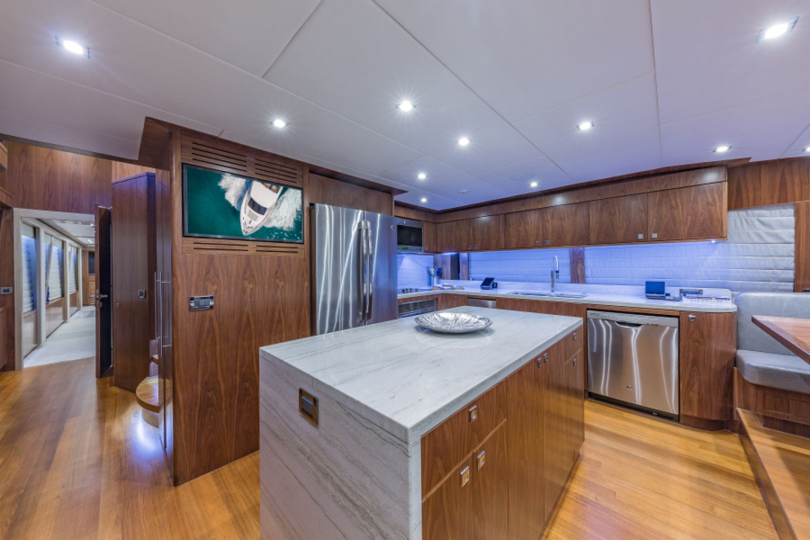 2018 Hargrave Raised Pilothouse - Image 50