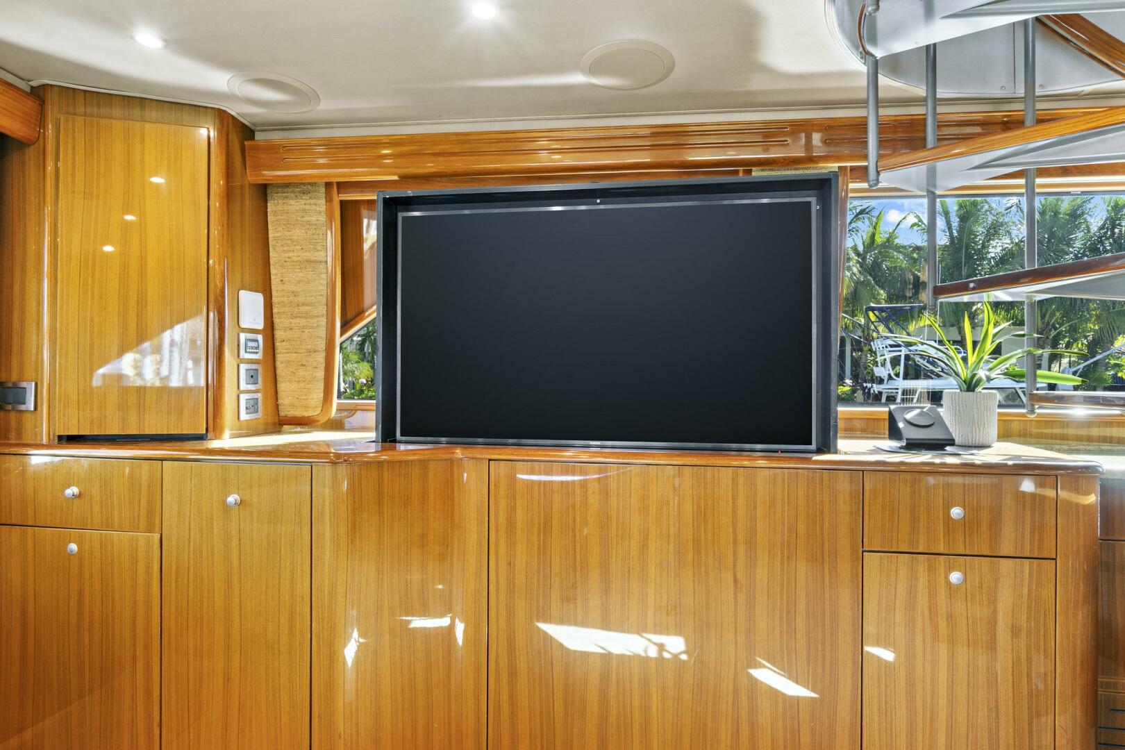 2008 Viking 74 Enclosed Bridge - Image 34