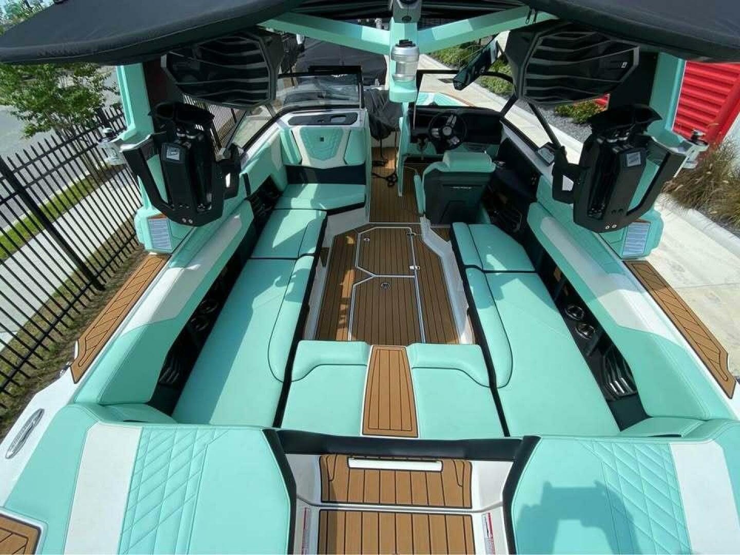 2024 Nautique Super Air Nautique G23 Coastal Edition Base - Image 6