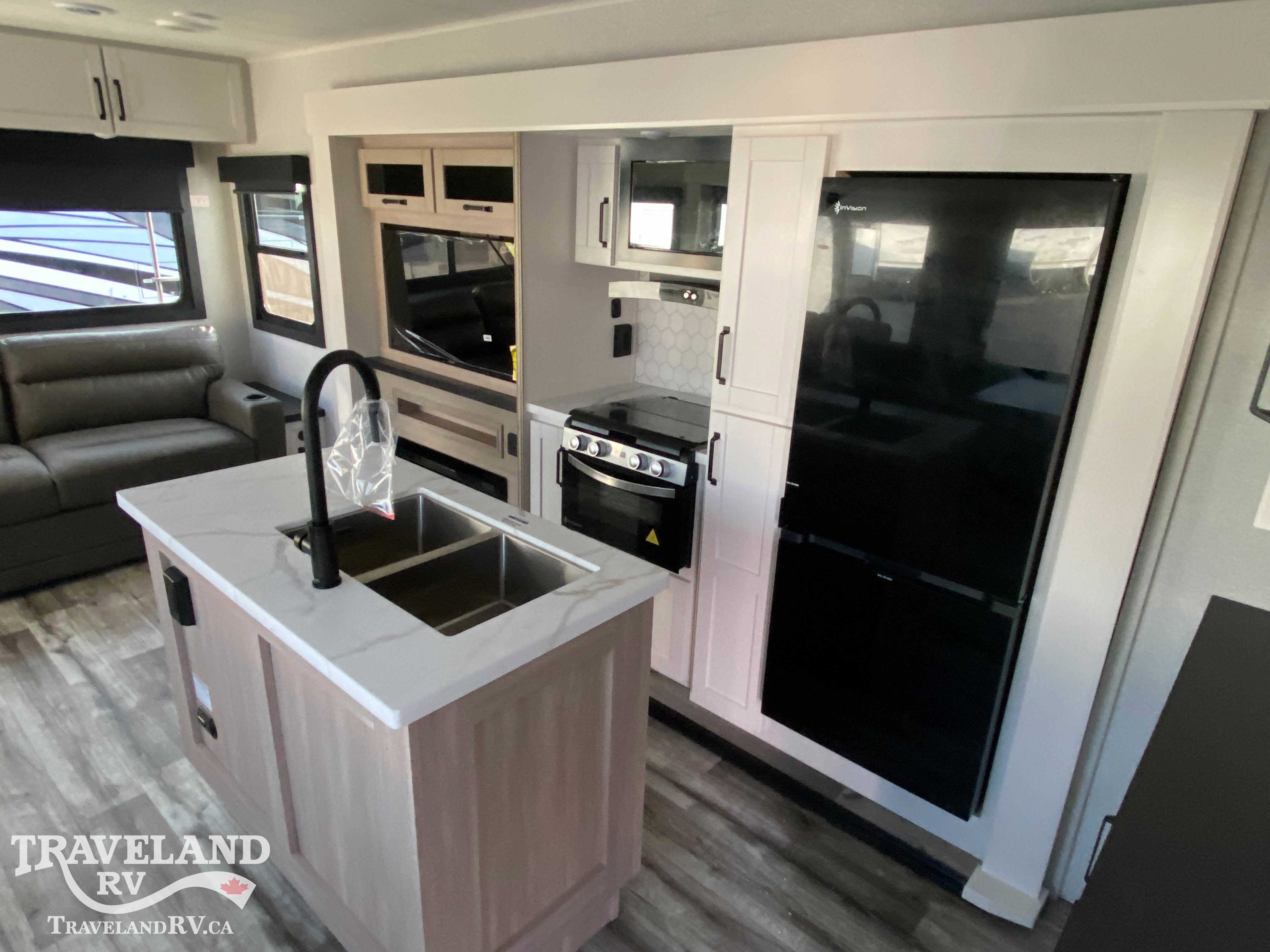 2026 Highland Ridge Open Range Roamer Light Duty 29RLTS - Image 9