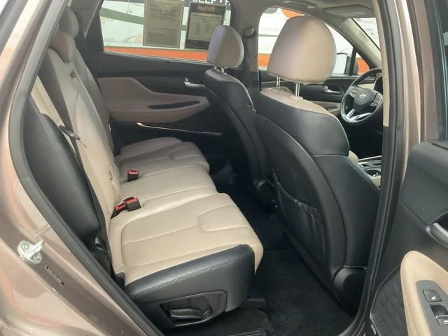 2020 Hyundai Santa Fe Utility 4D Limited AWD - Image 25