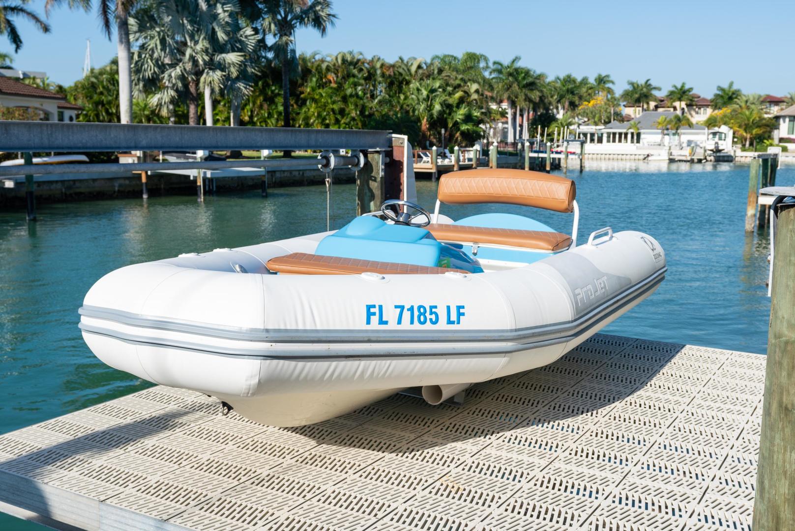 2016 Prestige 550 S - Image 20