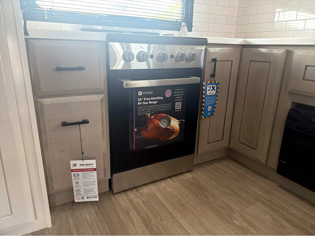 2027 JAYCO PINNACLE 38FBRK - Image 30