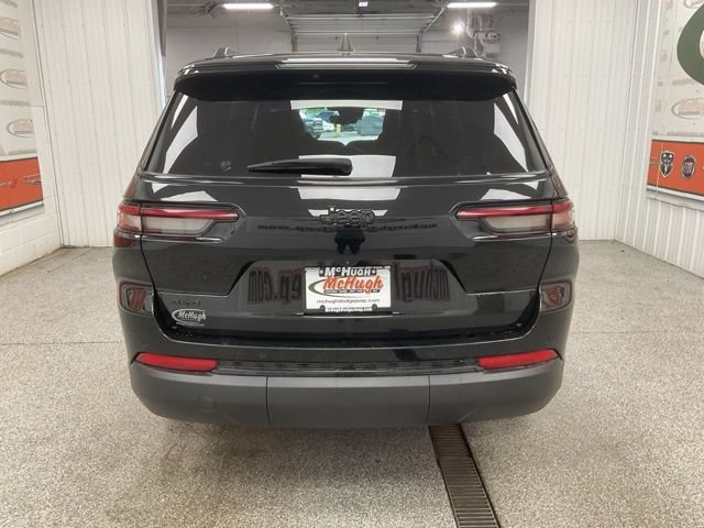 2023 Jeep Grand Cherokee L Utility 4D Altitude 4WD - Image 8