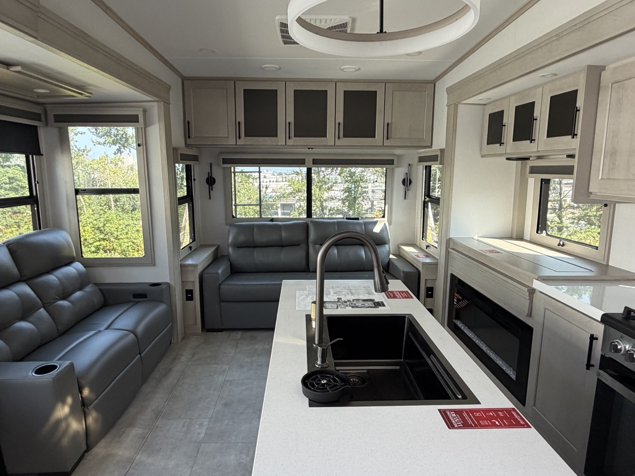 2026 Grand Design Solitude 310GK - Image 4