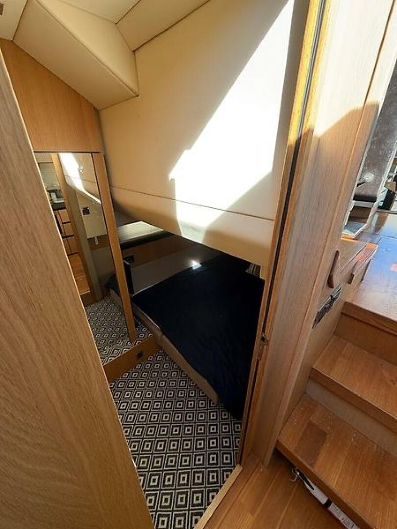 2015 Fairline Squadron 42 - Image 27