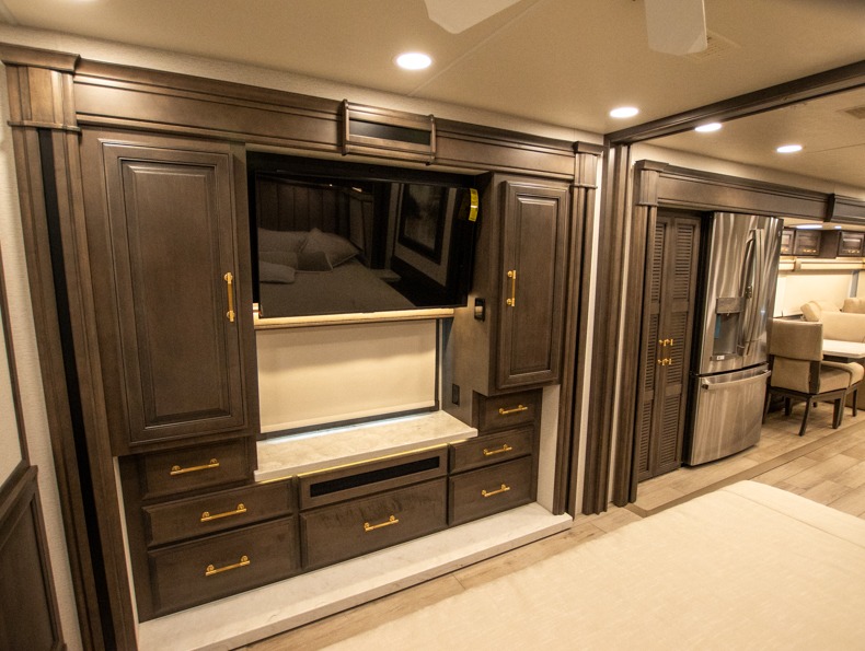 2026 Entegra Coach Cornerstone 45V - Image 21