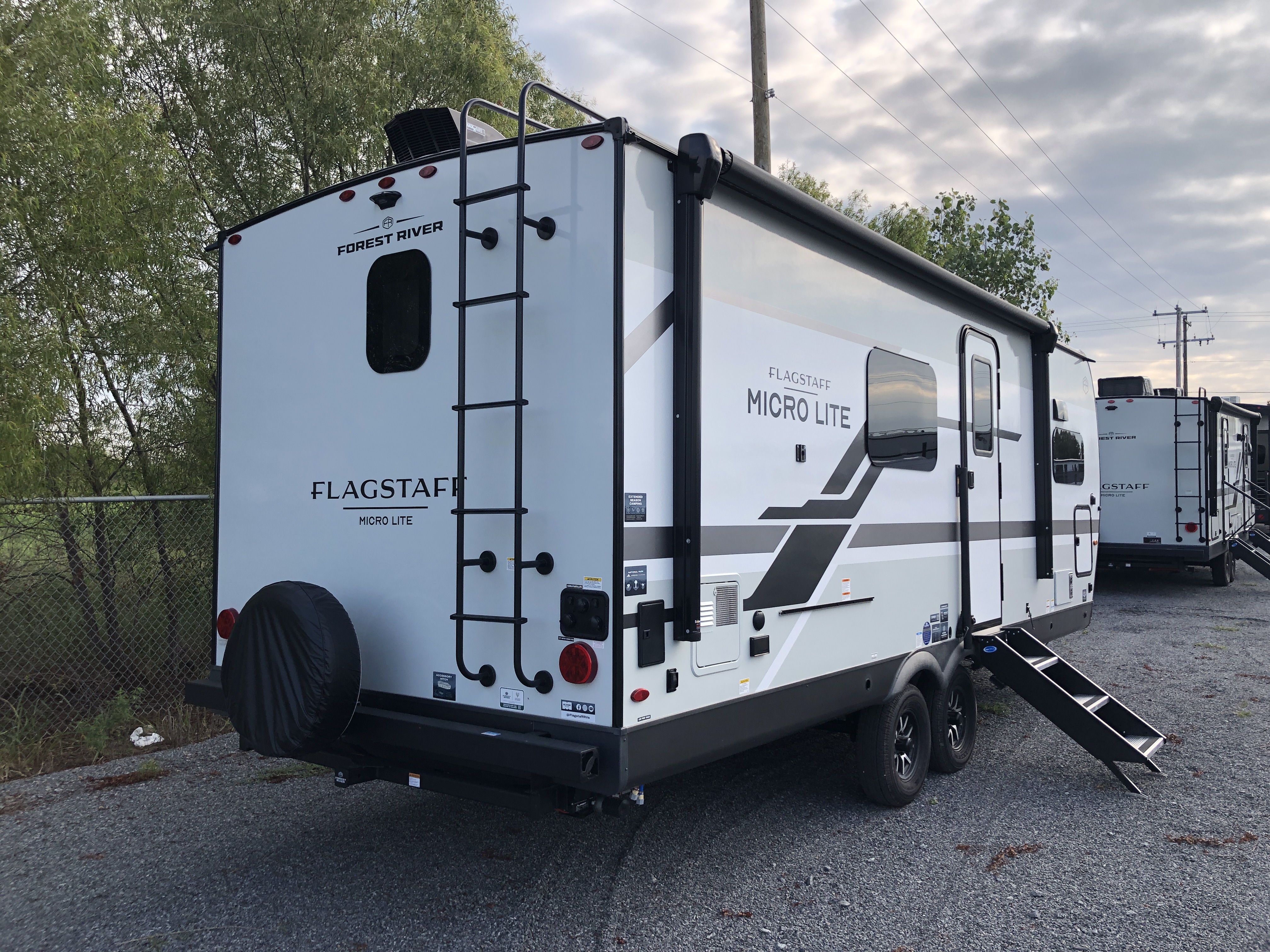 2026 Forest River Flagstaff Micro Lite 25MBR - Image 6