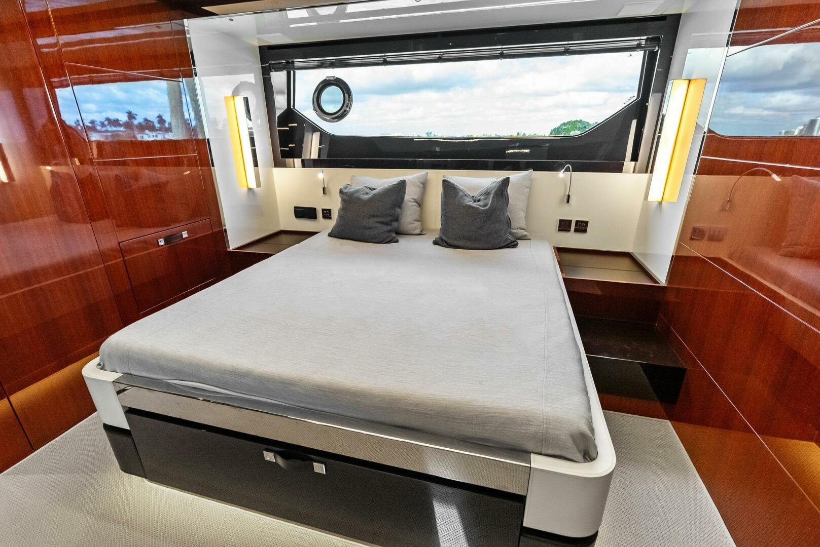 2021 Riva 56' Rivale - Image 56