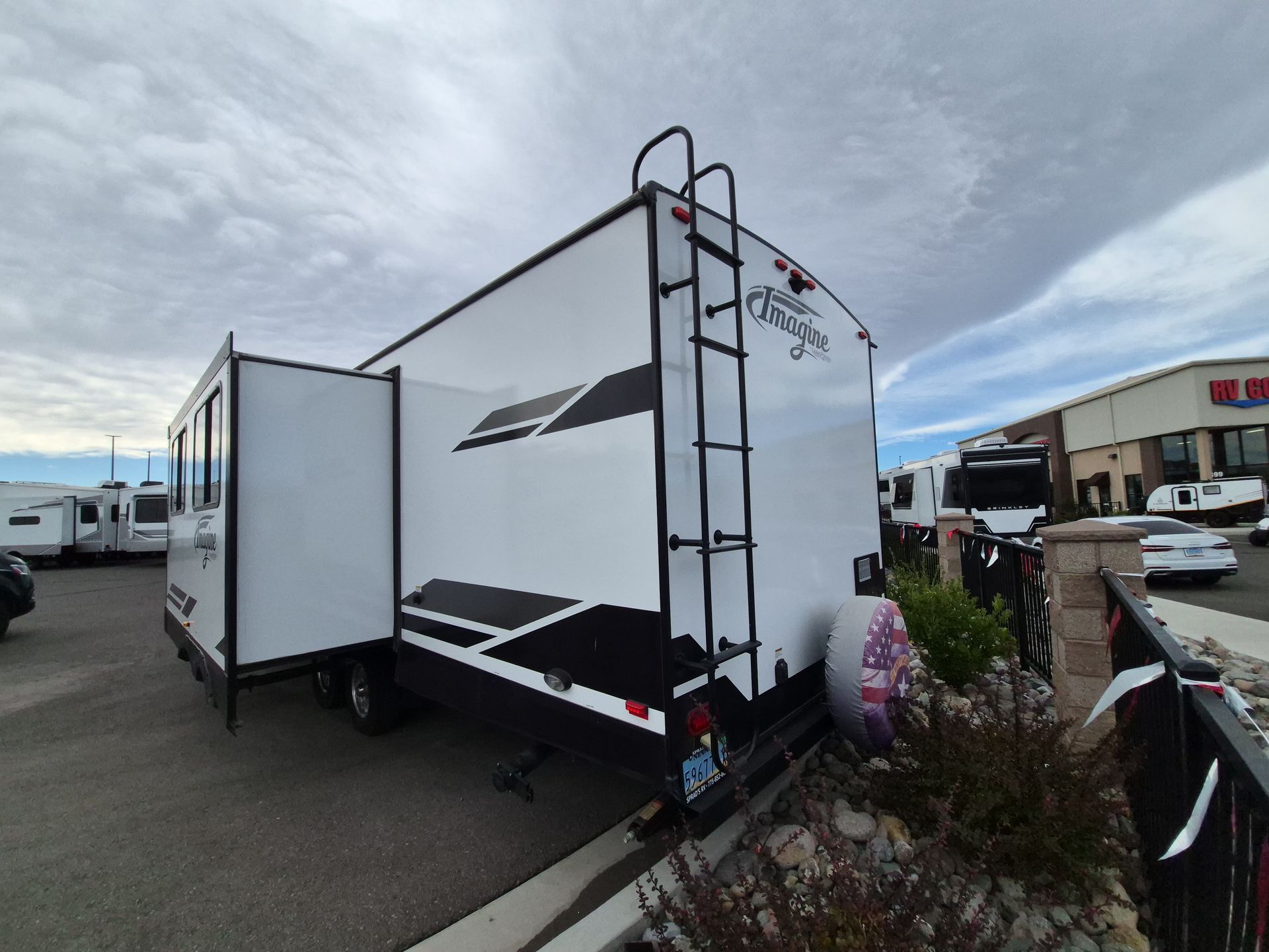 2019 Grand Design Imagine 2800BH - Image 6