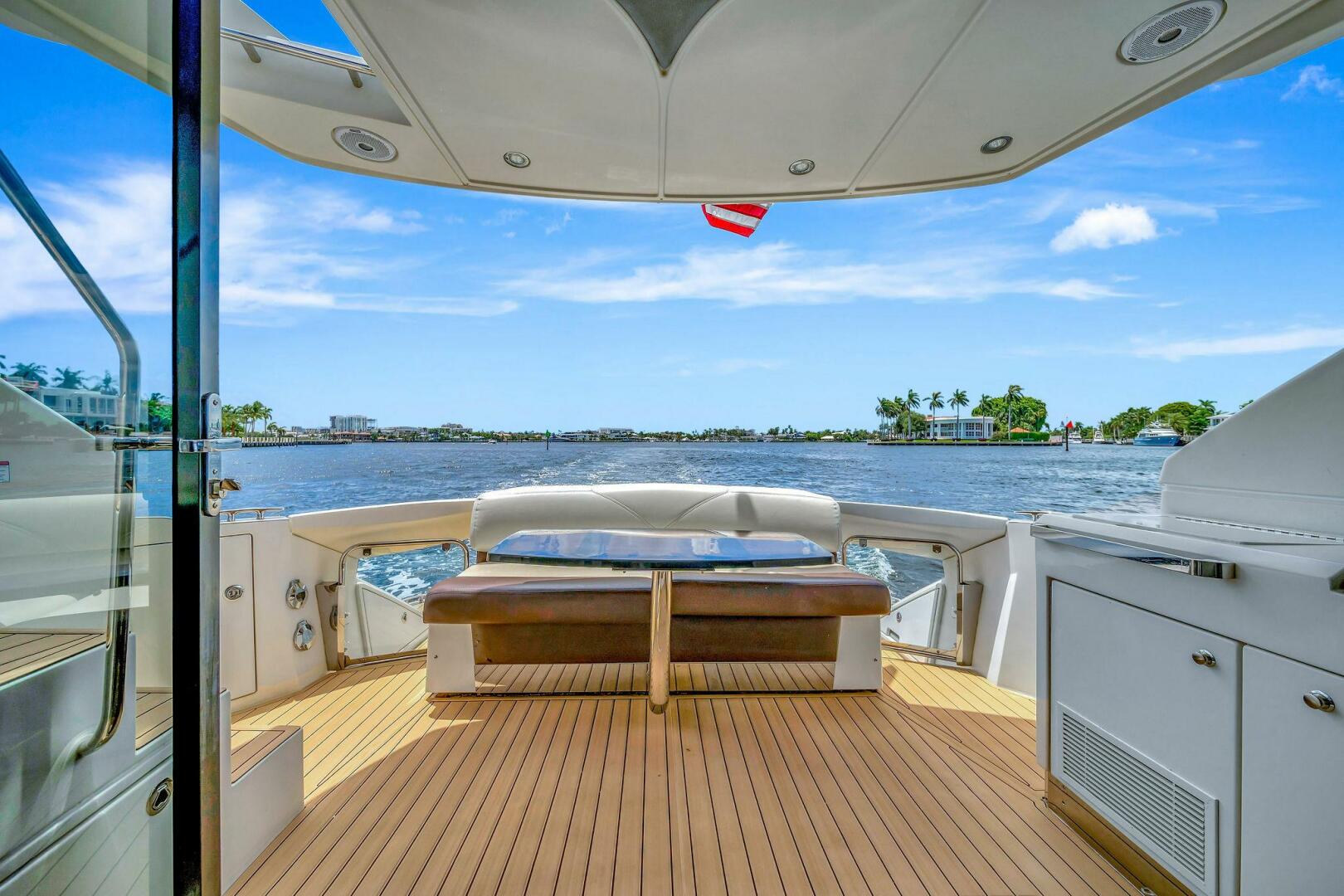 2011 Marquis - Image 26
